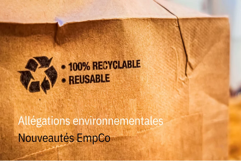 Équipe auditant les allégations environnementales interdites sur des fiches produits e-commerce